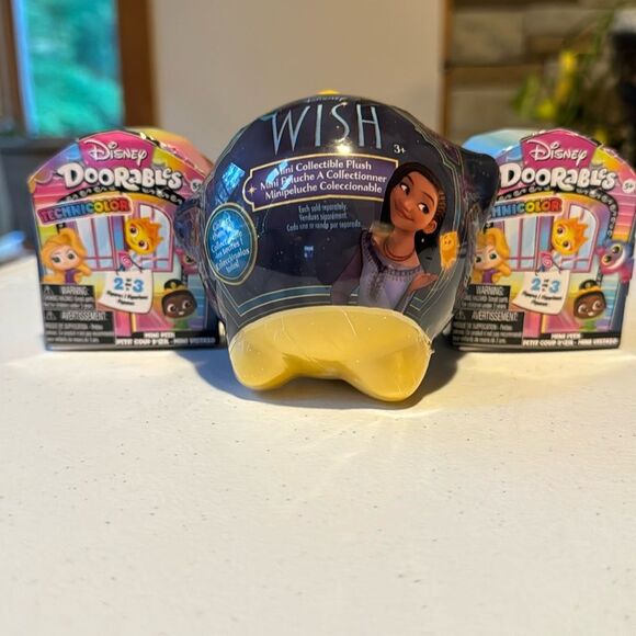 Disney collectibles. Disney Wish and 2 Disney Doorables. New with tags - Picture 1 of 10